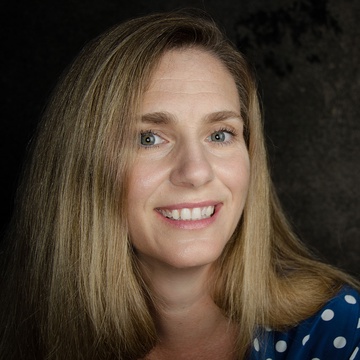 A photograph of Jana Eggers.